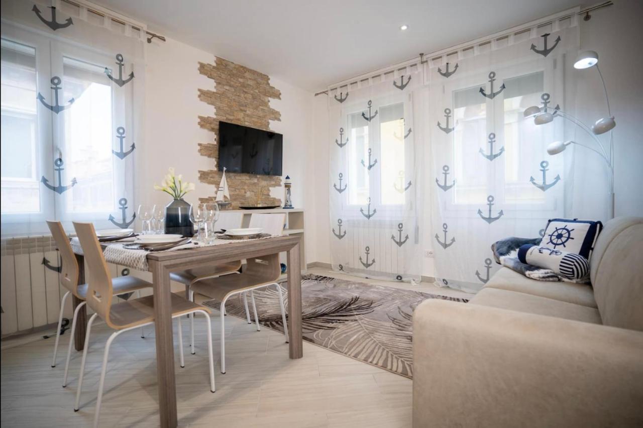 Appartamento 3 Camere Da Letto - Holiday House 2 Венеция Экстерьер фото