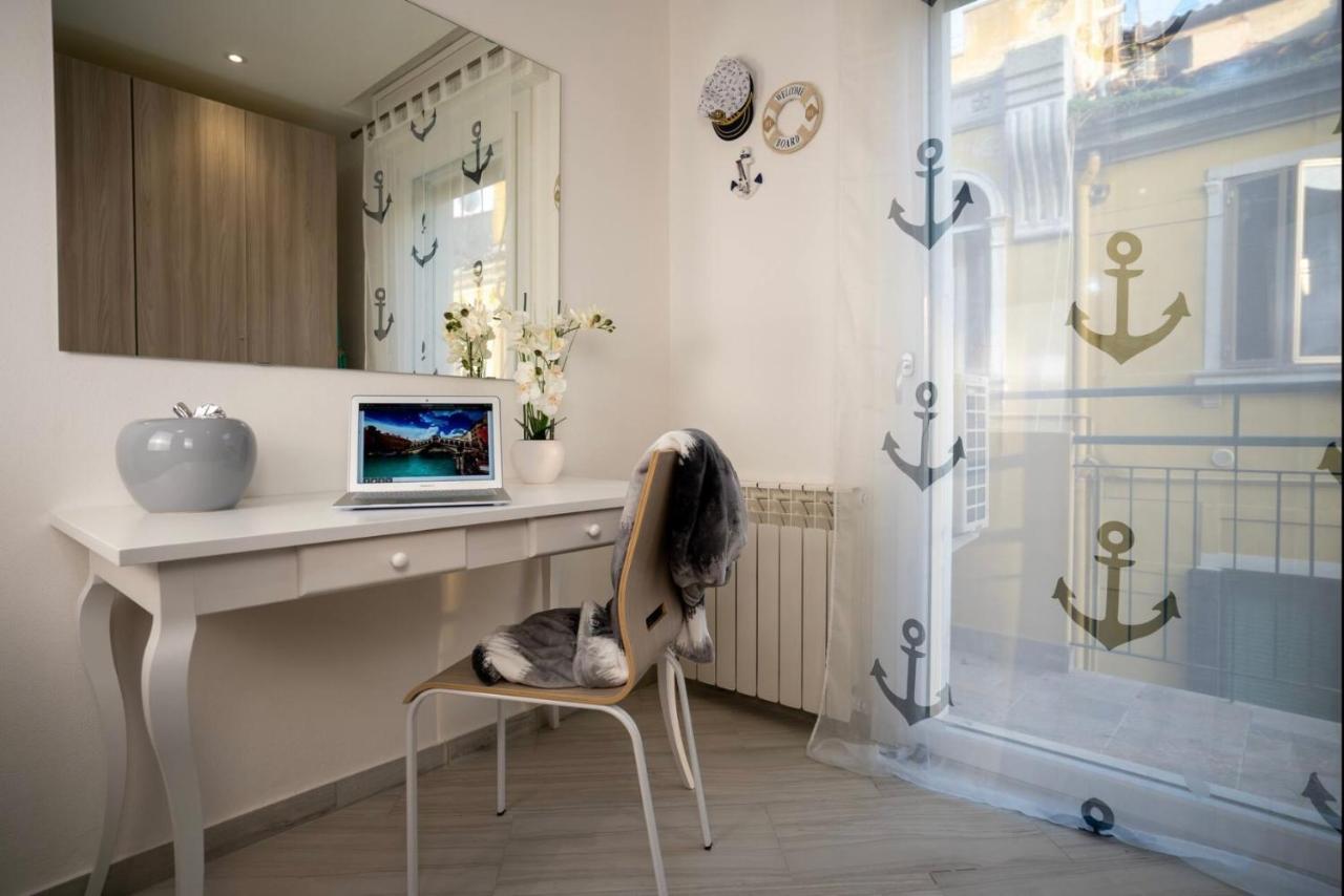 Appartamento 3 Camere Da Letto - Holiday House 2 Венеция Экстерьер фото
